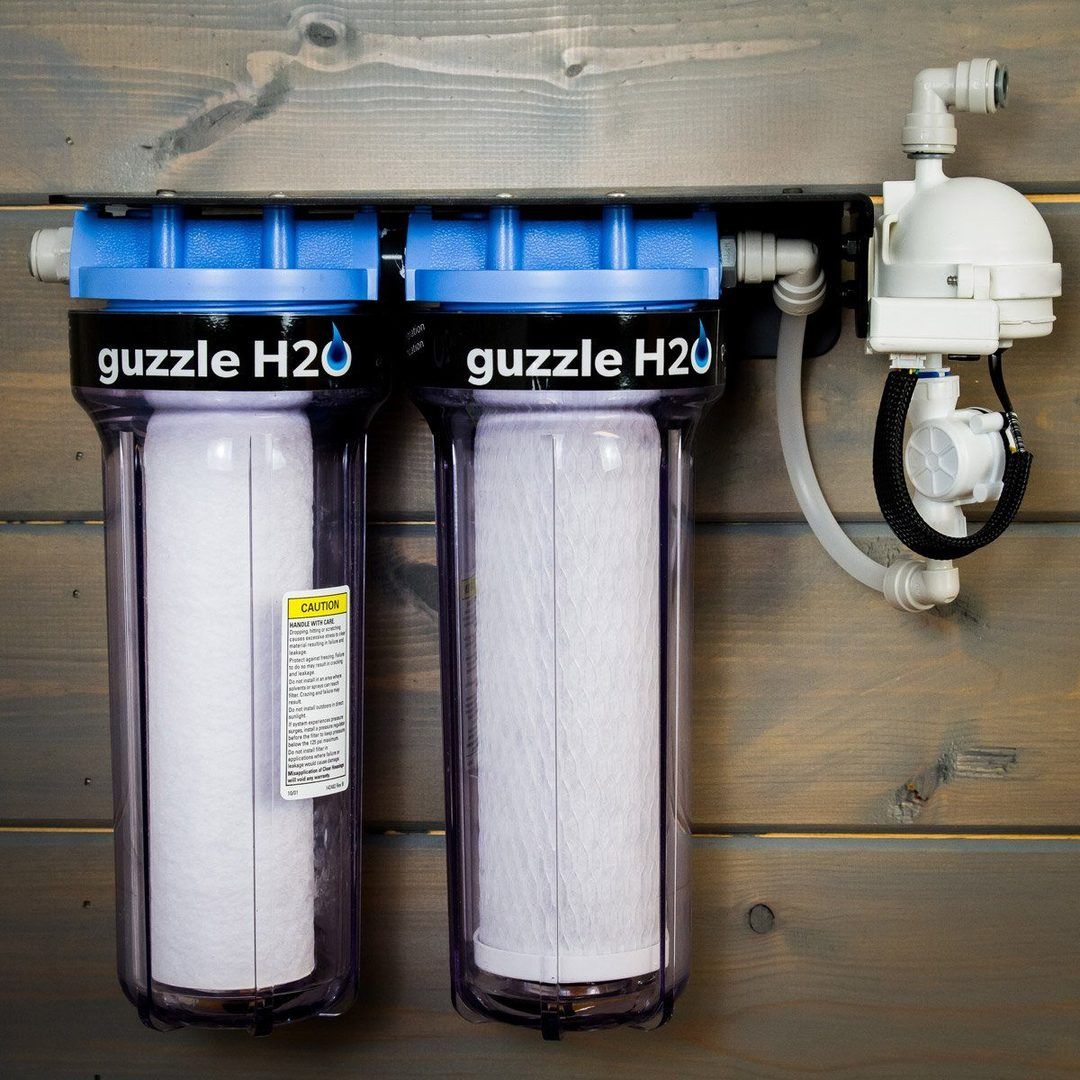 Guzzle H2O STEALTH 2X10 BUILTIN UV AND CARBON BLOCK WATER
